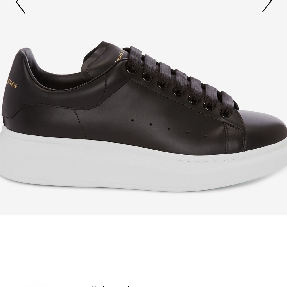 Alexander McQueen Oversized Sneaker in Black